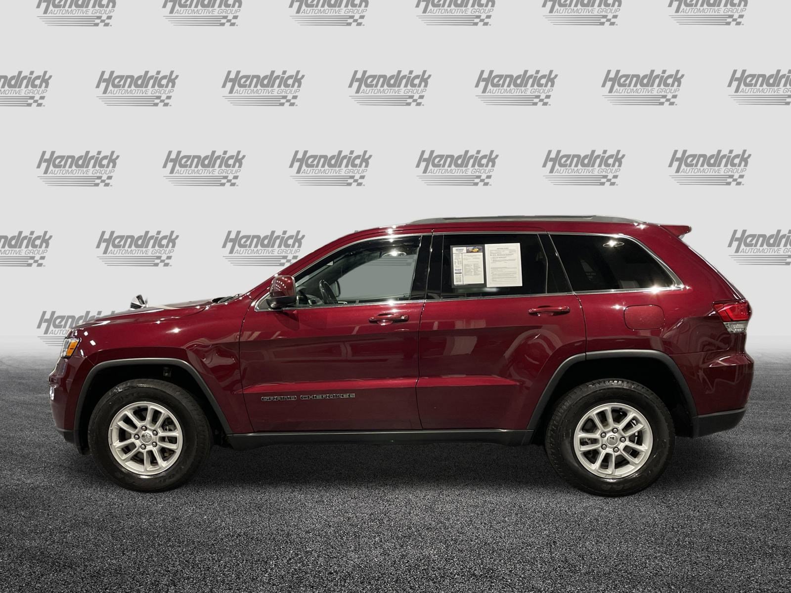 Used 2020 Jeep Grand Cherokee Laredo image 7