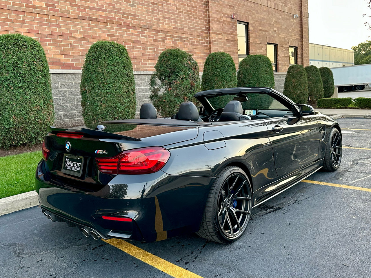 Used 2020 BMW M4 Convertible image 33