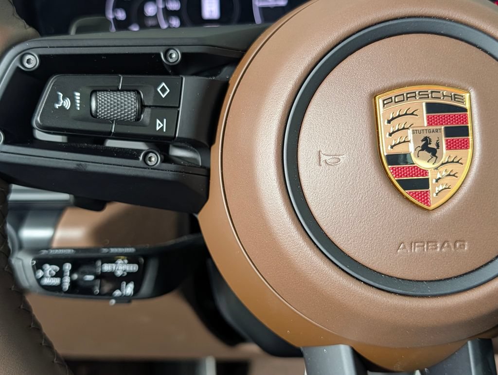 Certified 2026 Porsche 911 Targa 4 GTS AWD/4WD image 35