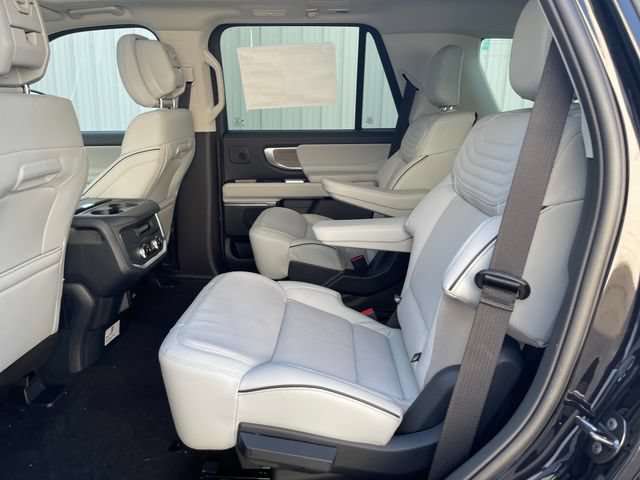 New 2026 Ford Expedition Platinum w/ Platinum Ultimate Package AWD/4WD image 19