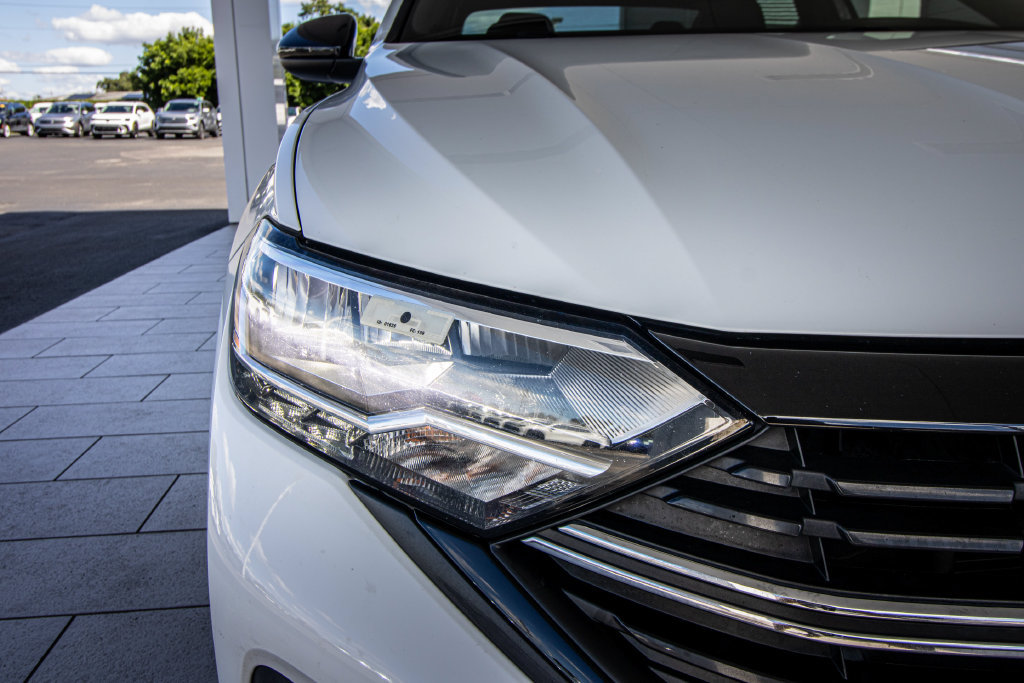Used 2023 Volkswagen Jetta Sport FWD image 5