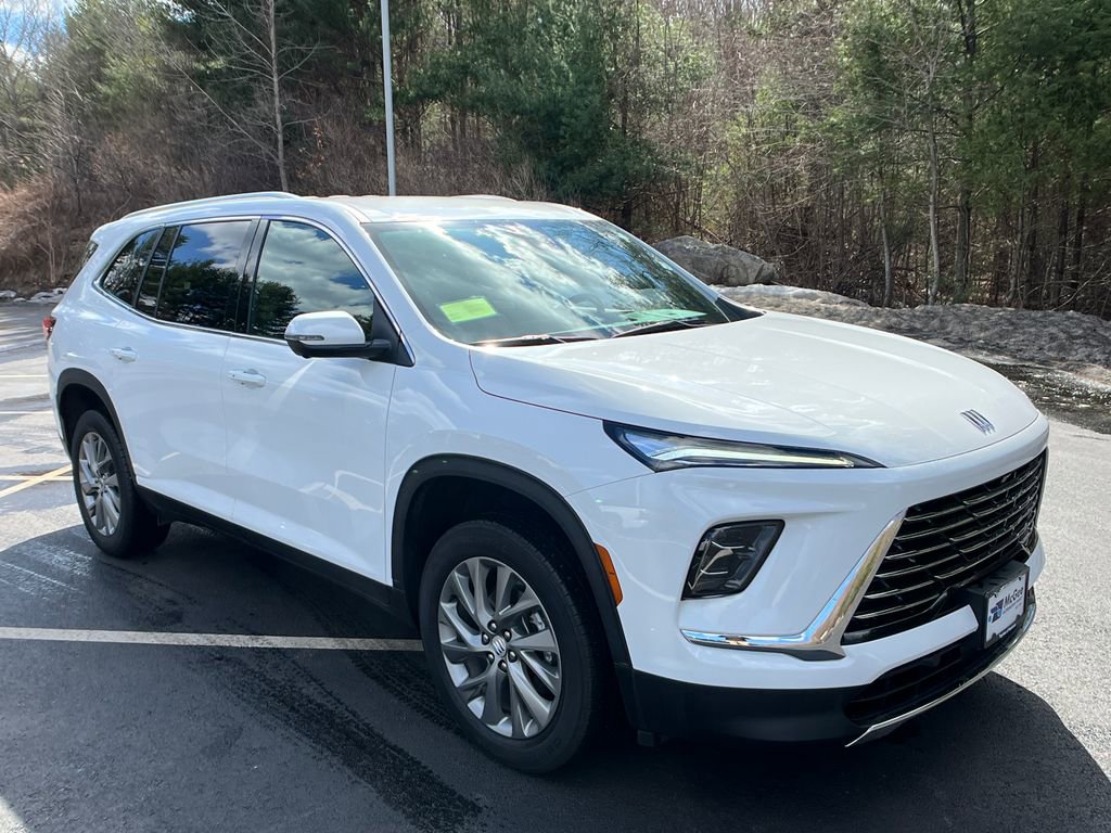 Used 2025 Buick Enclave Preferred image 7