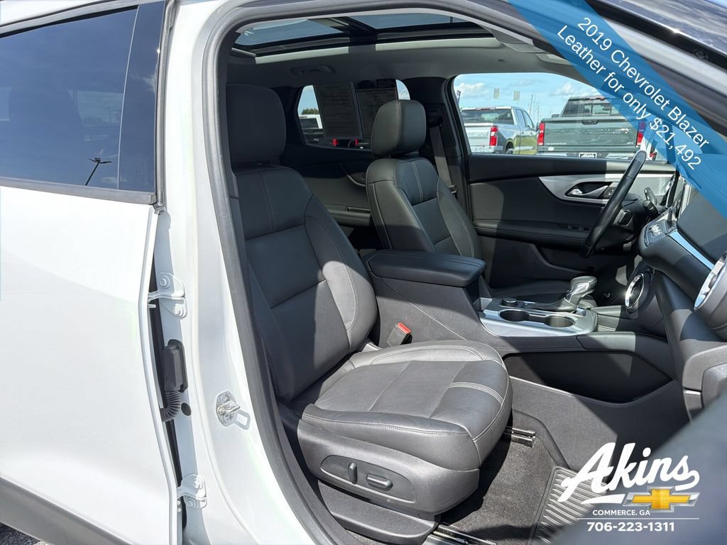 Certified 2019 Chevrolet Blazer LT w/ Sun and Wheels Package FWD image 21