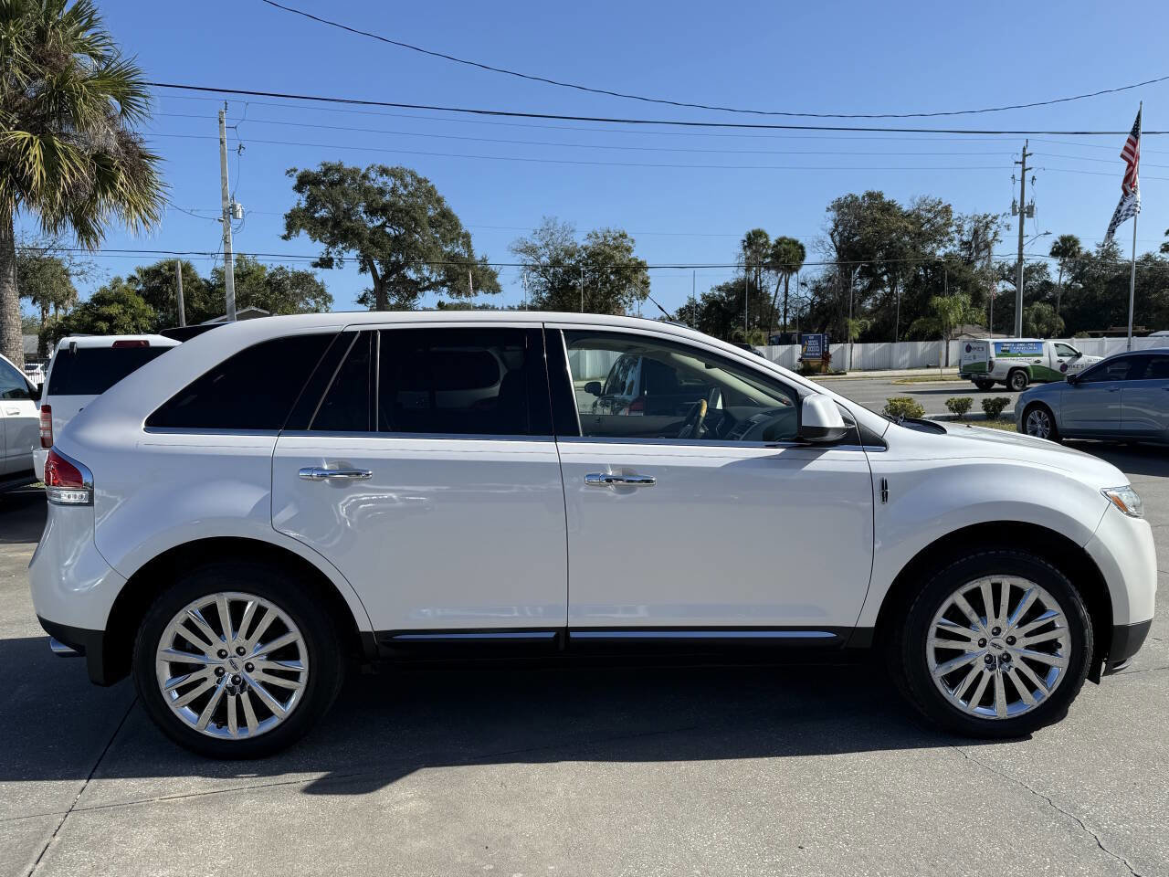 Used 2011 Lincoln MKX 2WD w/ 102A Rapid Spec Order Code image 10