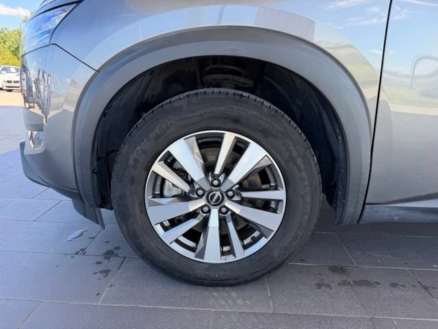 Used 2023 Nissan Pathfinder SL AWD/4WD image 11