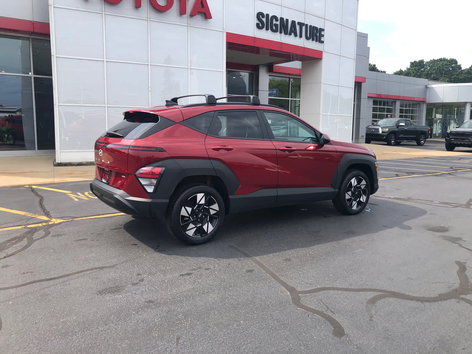 Certified 2024 Hyundai Kona SEL w/ Convenience Package AWD/4WD image 2