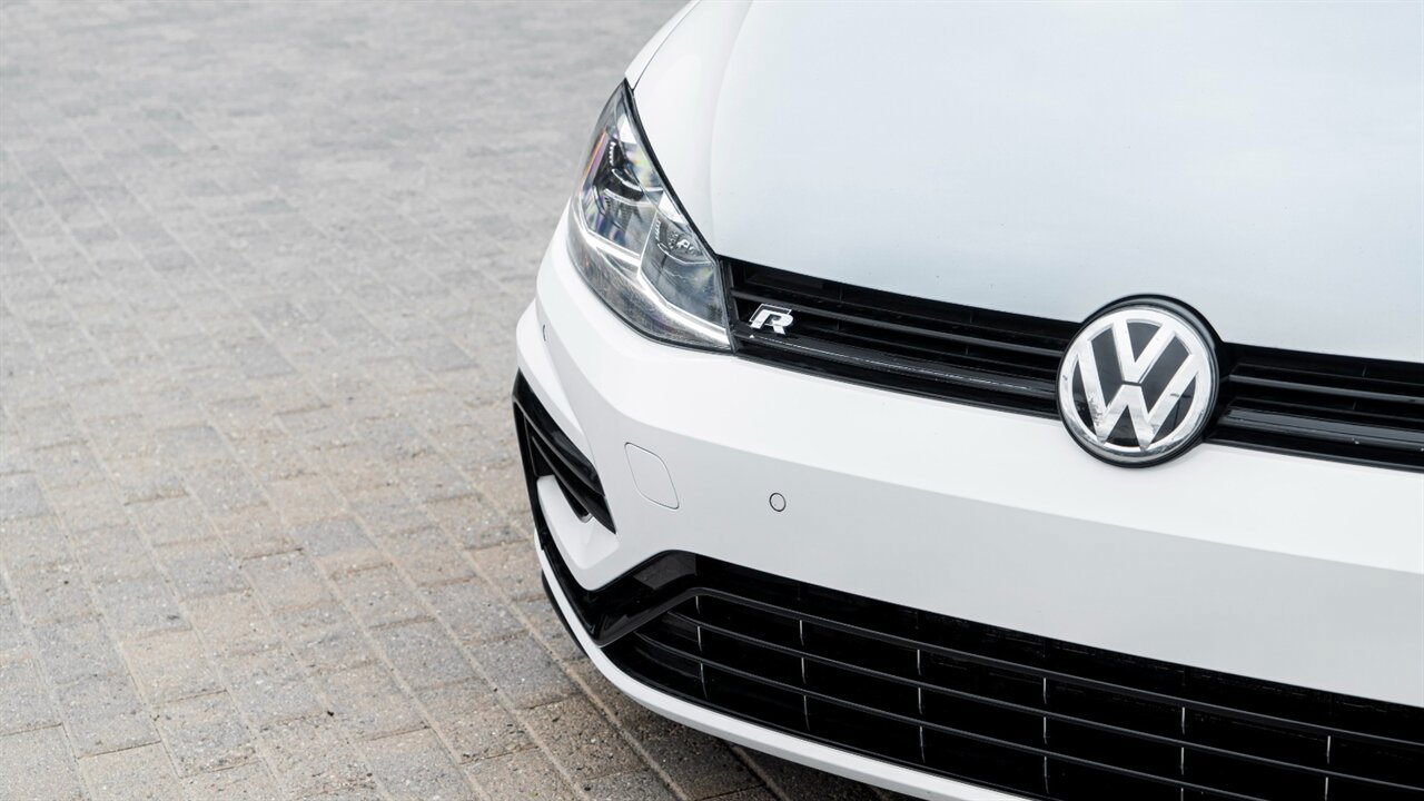 Used 2019 Volkswagen Golf R 4-Door AWD/4WD image 10
