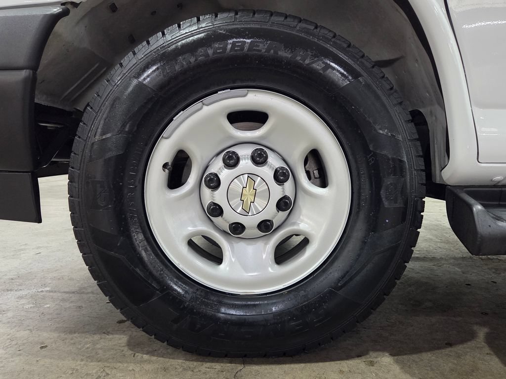 Used 2023 Chevrolet Express 3500 LS RWD image 20