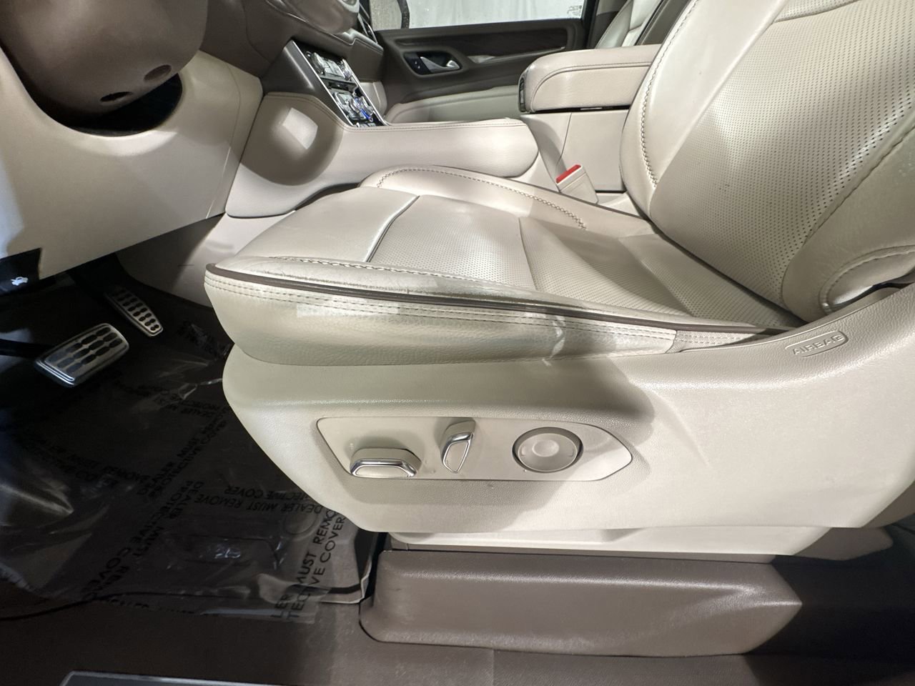 Used 2022 GMC Yukon Denali image 18