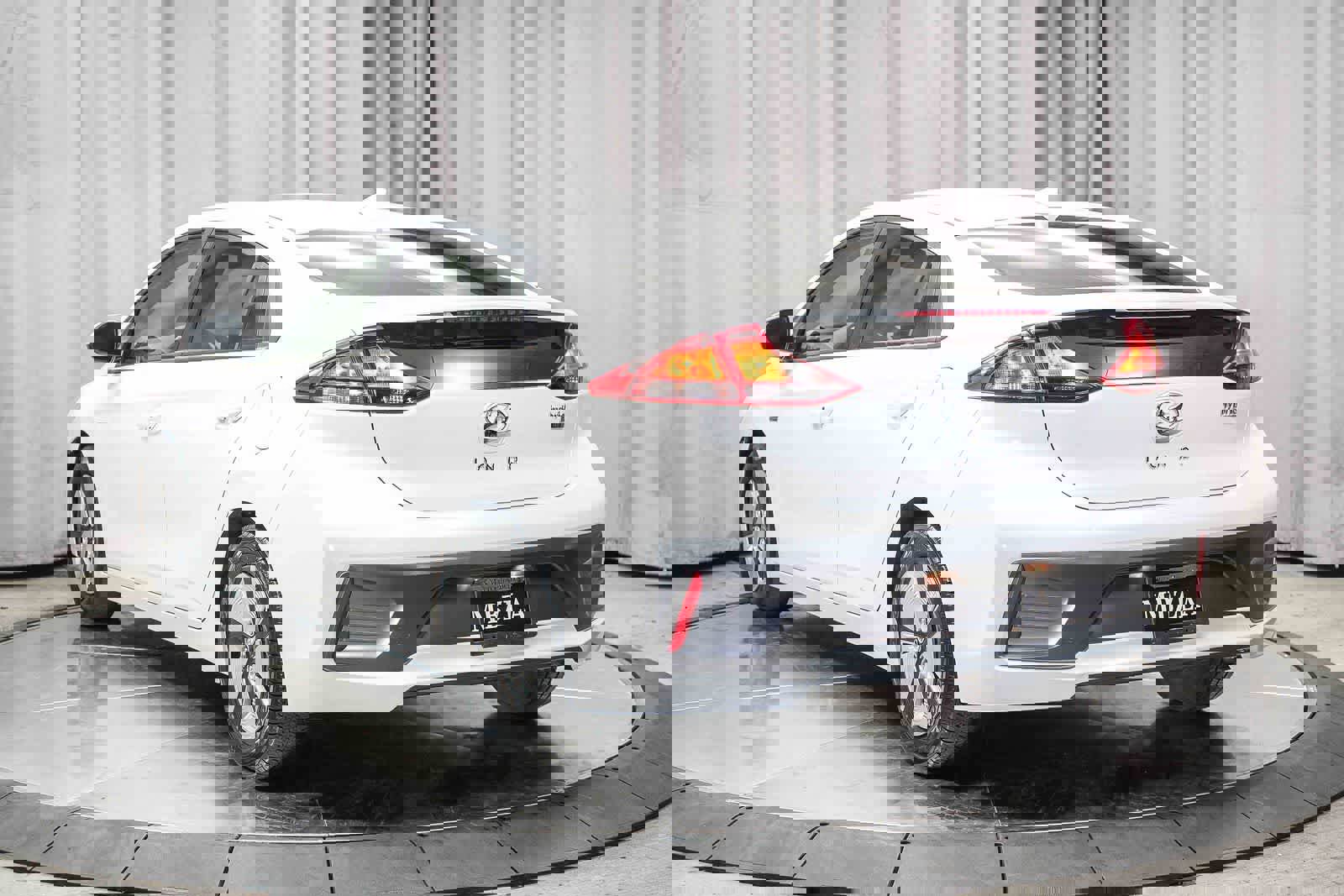 Used 2020 Hyundai Ioniq Blue image 7