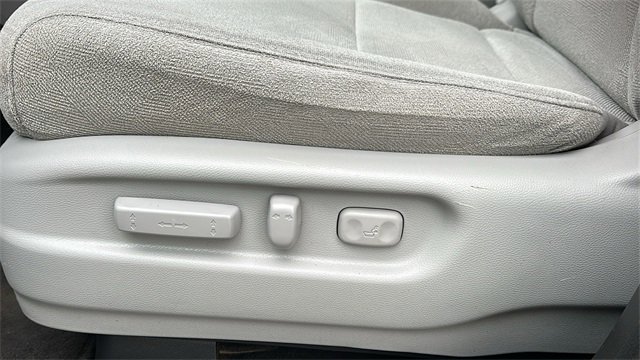 Used 2021 Honda Pilot EX image 11