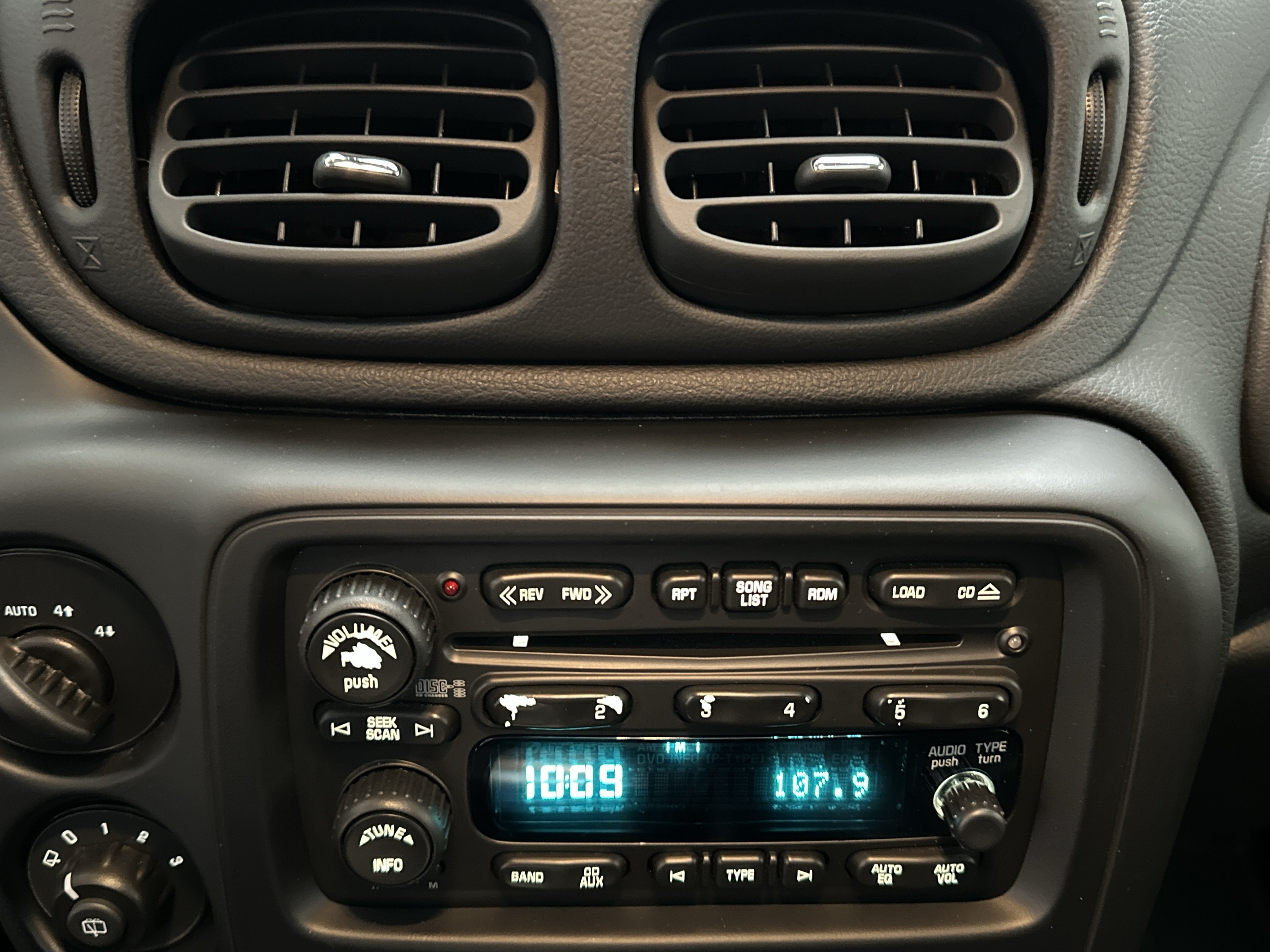 Used 2006 Chevrolet TrailBlazer LT AWD/4WD image 31