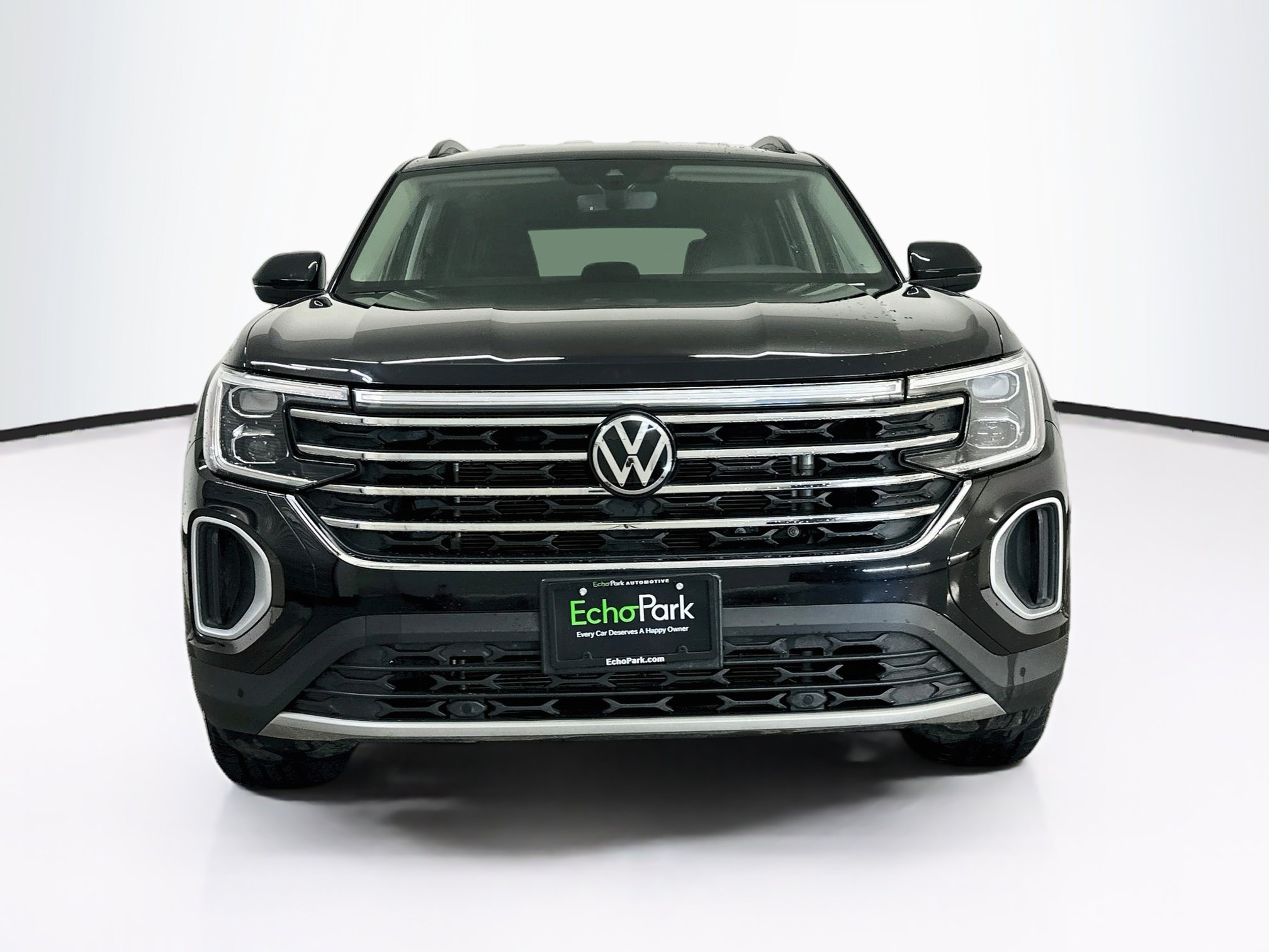 Used 2026 Volkswagen Atlas SE AWD/4WD image 2