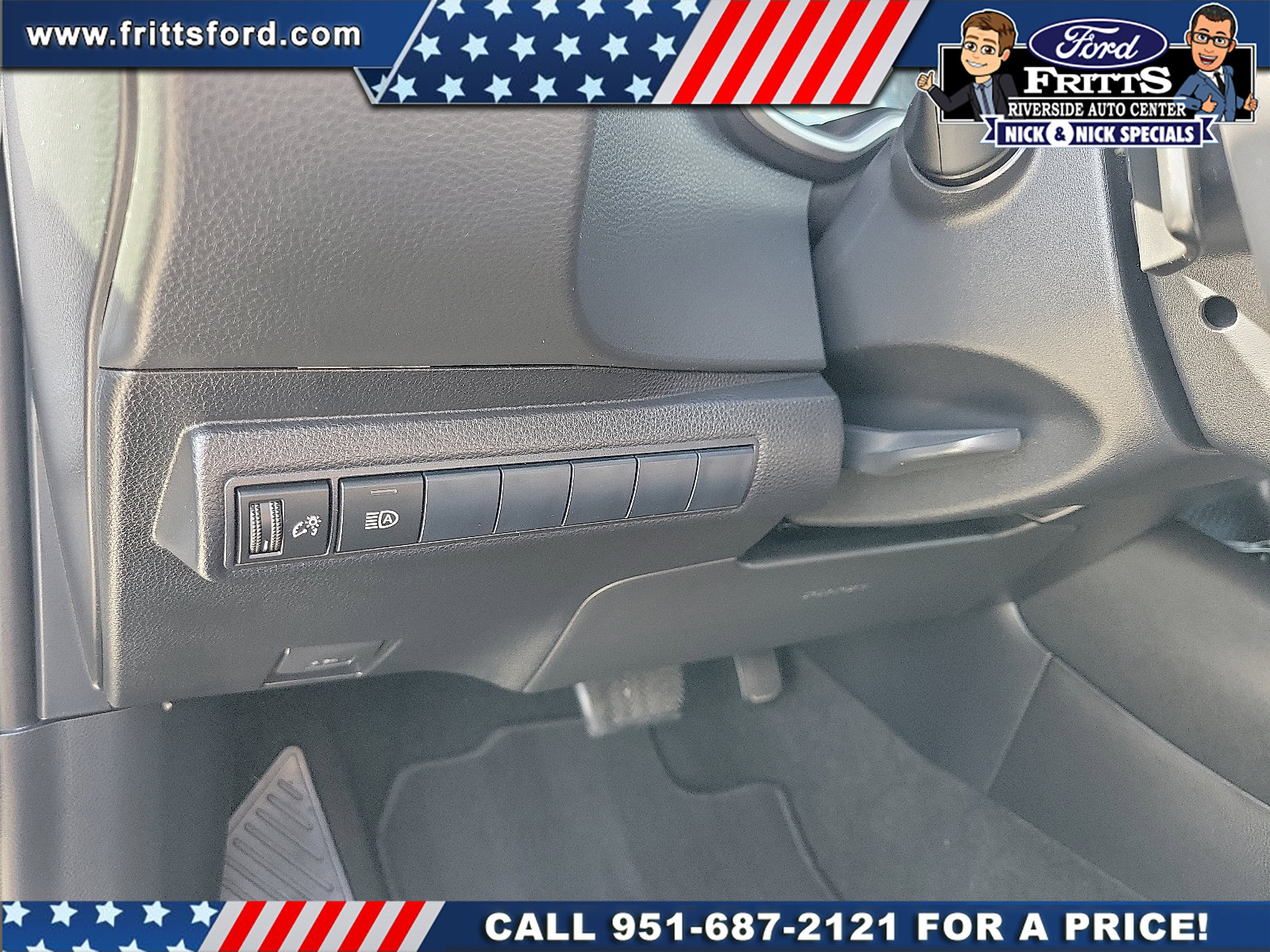 Used 2019 Toyota Corolla SE w/ Carpet Mat Package image 11