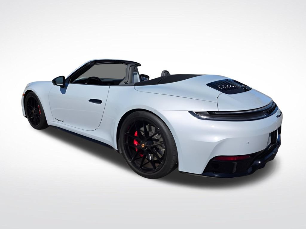 Used 2026 Porsche 911 Carrera GTS RWD image 9