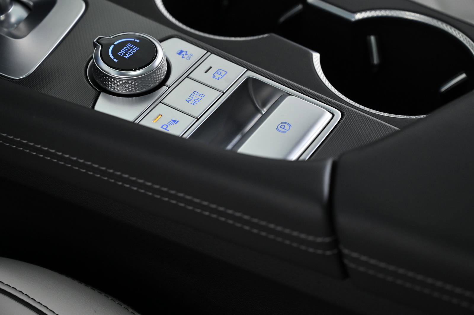 Used 2024 Genesis G70 3.3T Advanced w/ Sport Prestige Package image 24