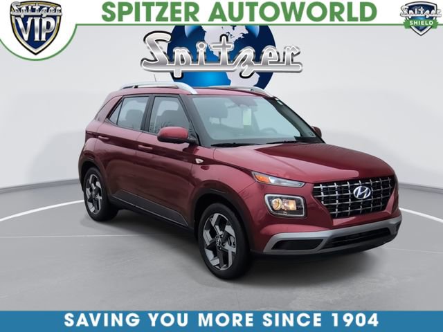 Used 2024 Hyundai Venue SEL image 2