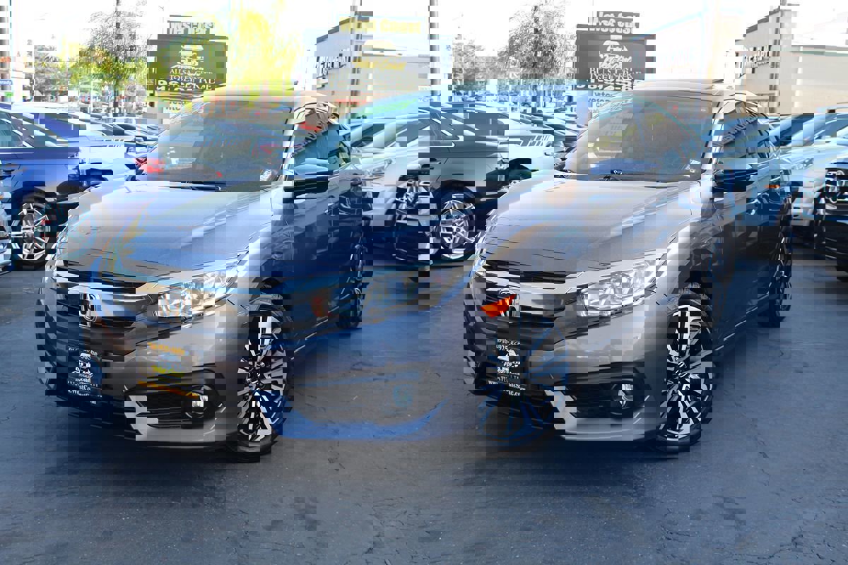 Used 2017 Honda Civic EX-T image 39