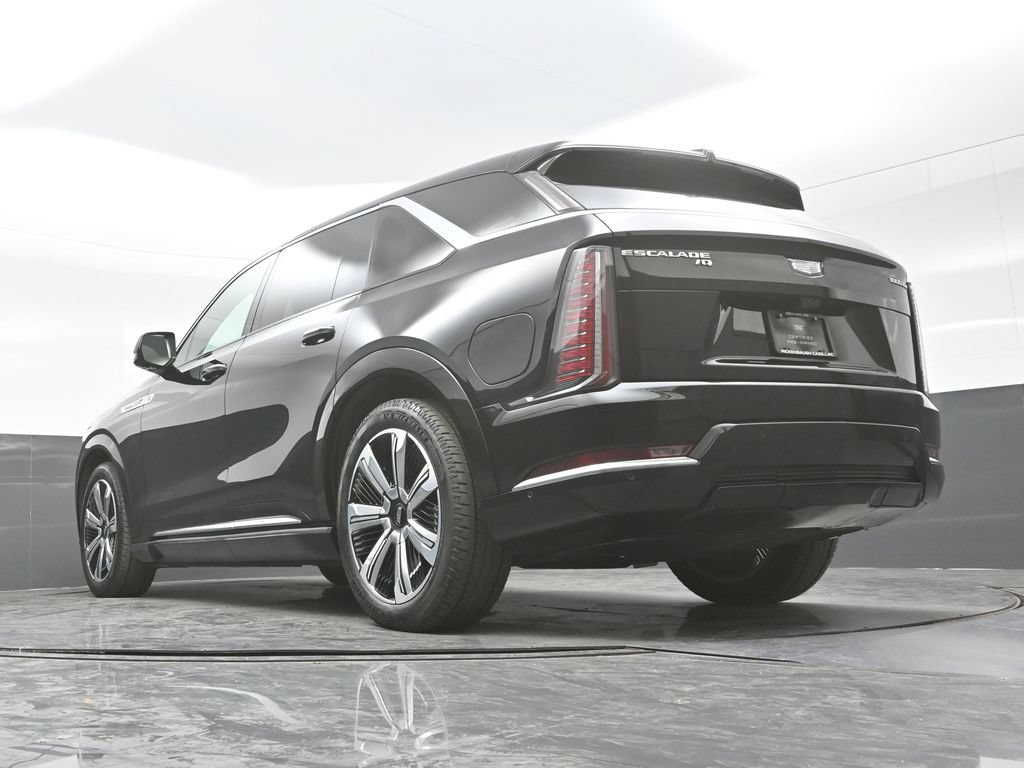 Certified 2026 Cadillac Escalade IQ Luxury 2 w/ LPO, Premium Carpet Package AWD/4WD image 26