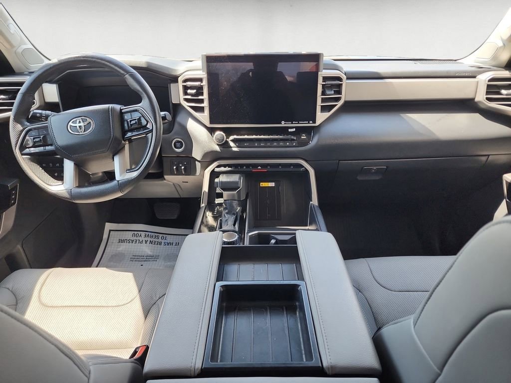 Used 2024 Toyota Tundra Limited AWD/4WD image 11