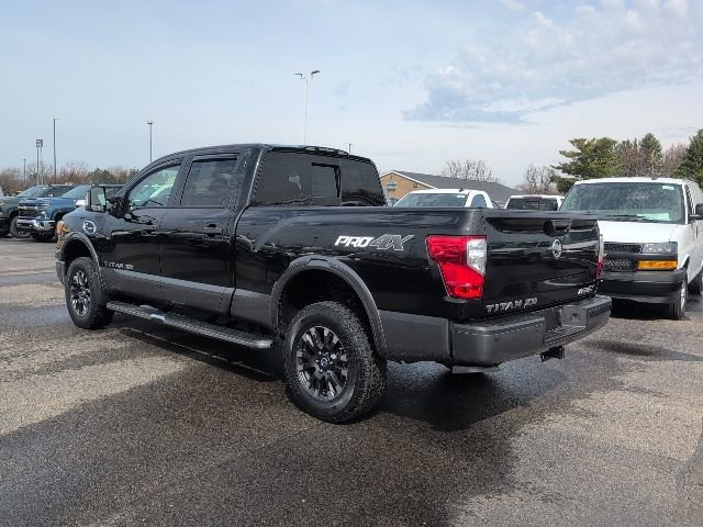 Used 2017 Nissan Titan PRO-4X image 5