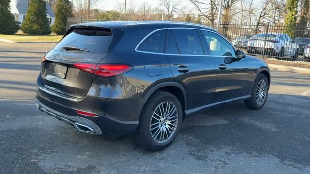 Used 2026 Mercedes-Benz GLC 300 4MATIC image 2