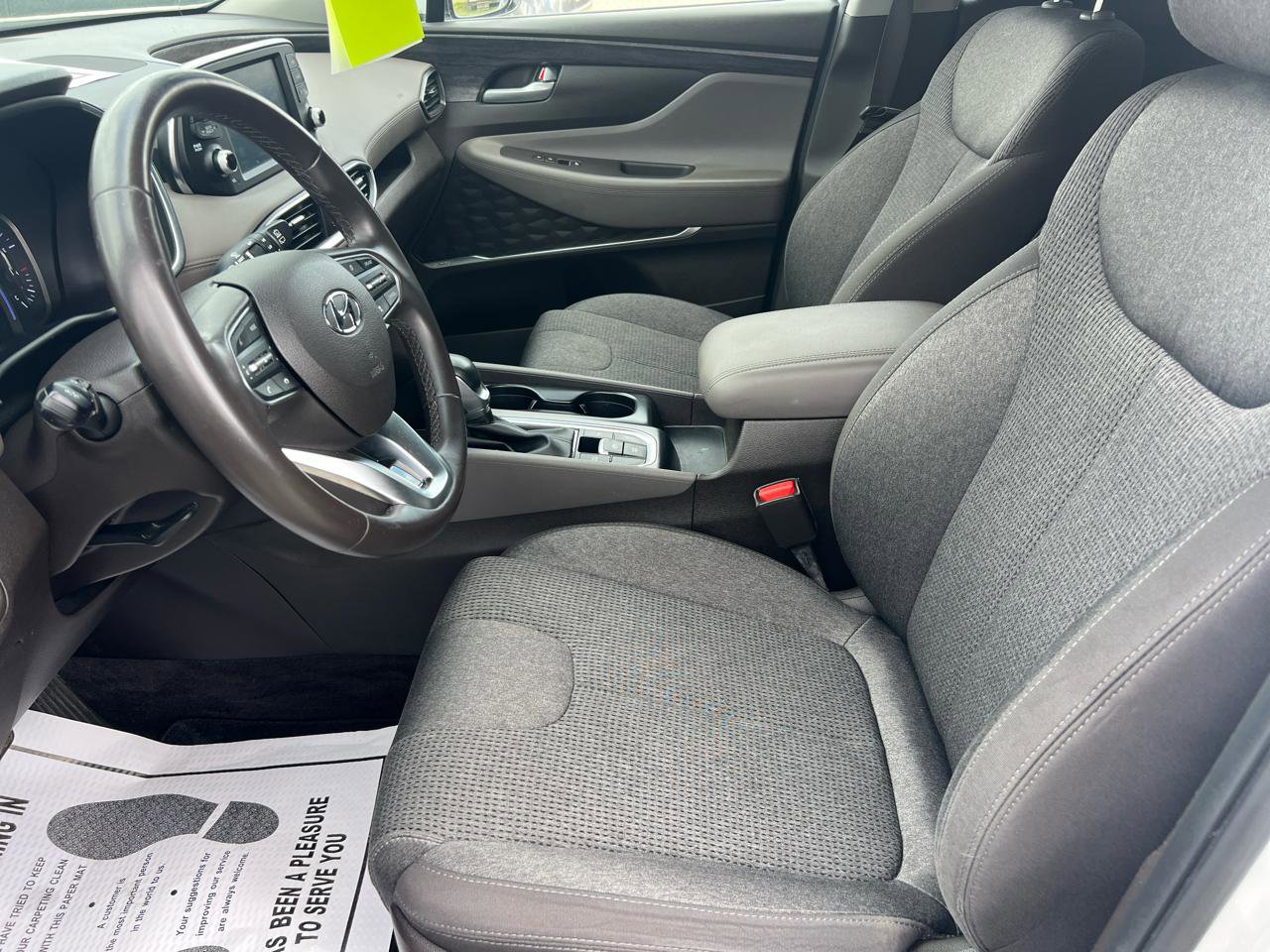 Used 2020 Hyundai Santa Fe SEL w/ Convenience Package image 4