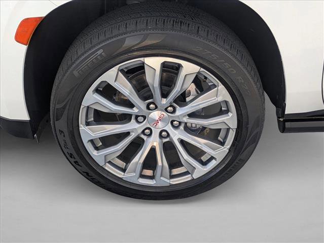 Used 2021 GMC Yukon Denali w/ Denali Premium Package image 21