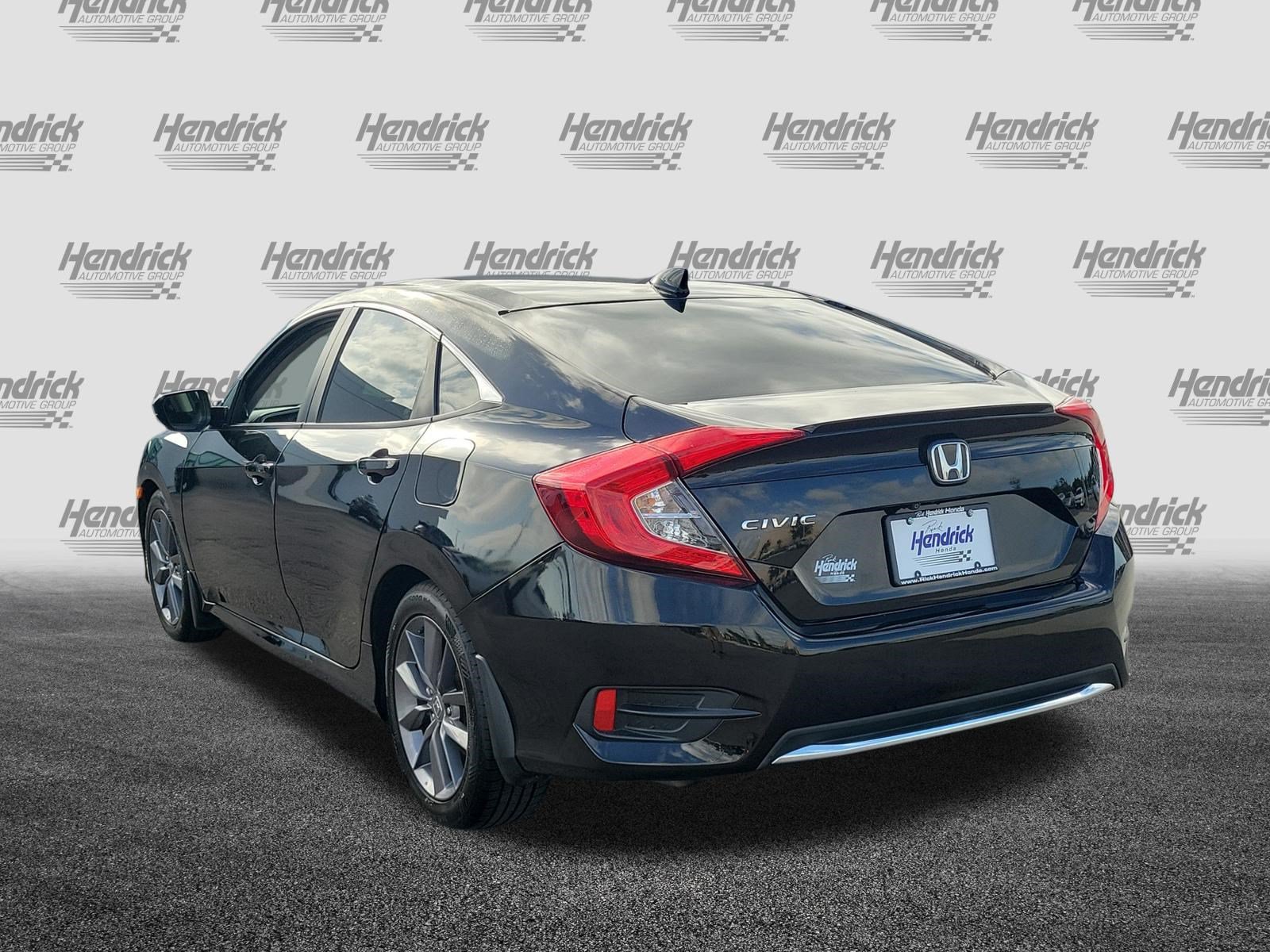 Used 2019 Honda Civic EX image 5