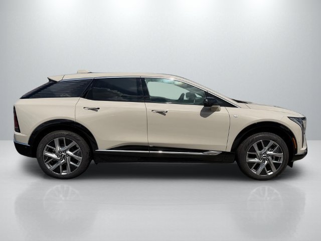 New 2027 Cadillac Optiq Luxury RWD image 4
