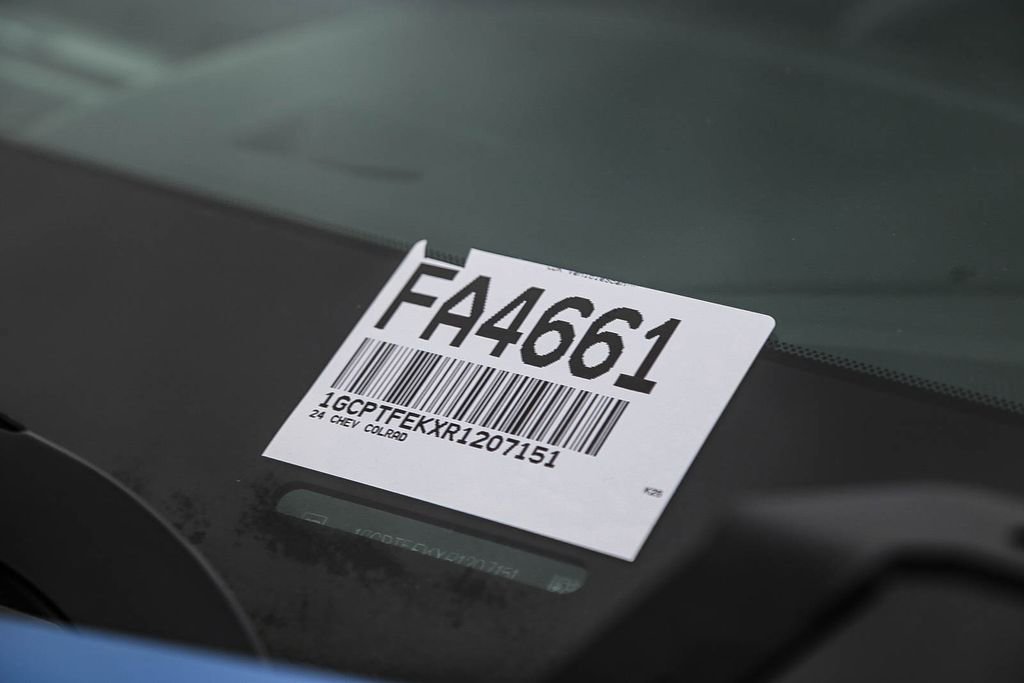 Used 2024 Chevrolet Colorado ZR2 w/ Technology Package image 29