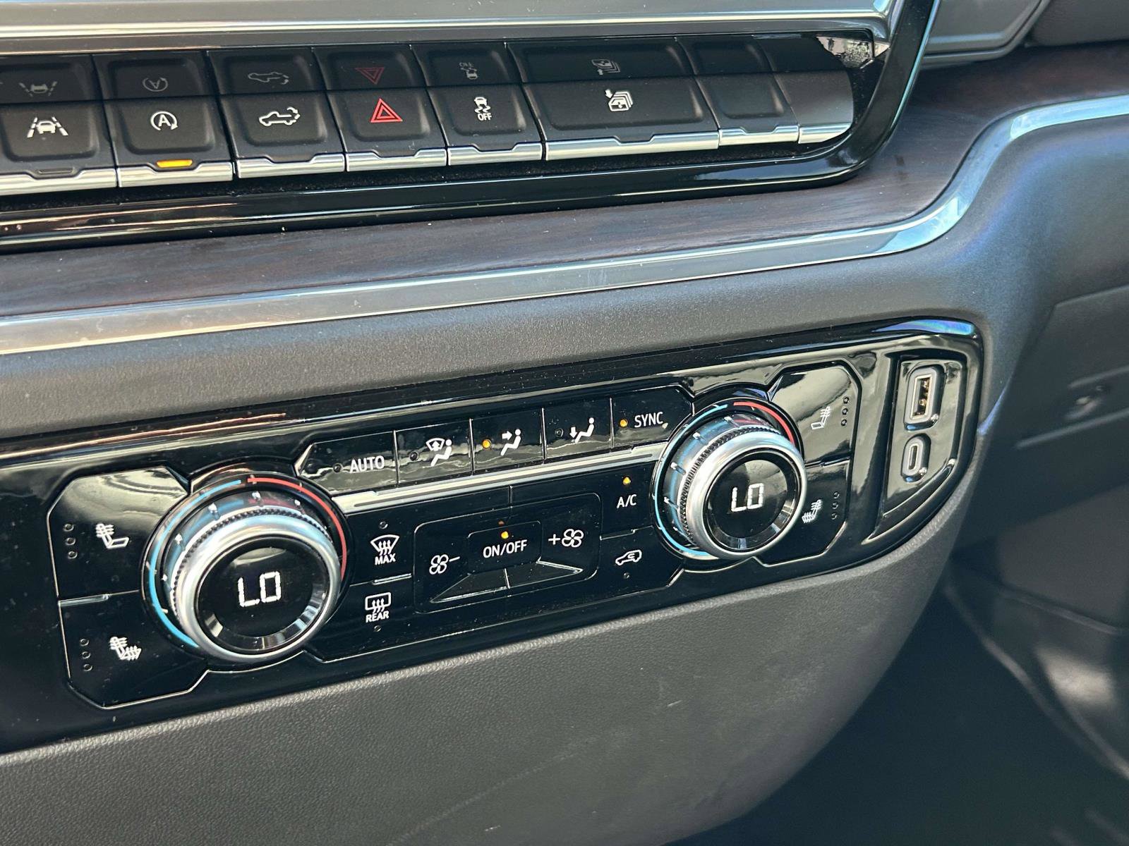 Used 2024 GMC Sierra 1500 SLT image 22