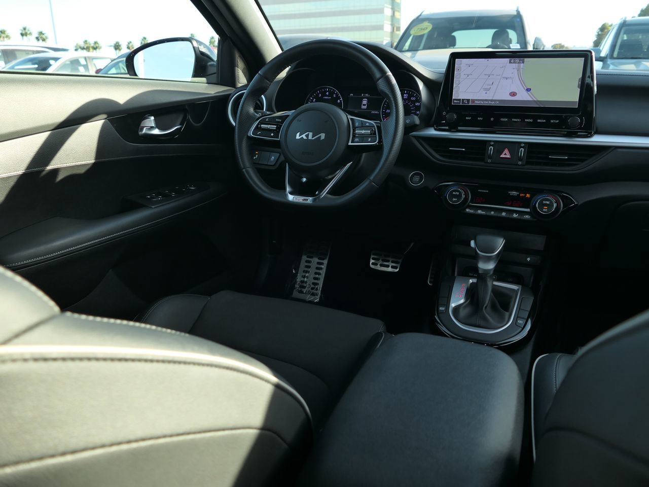 Used 2024 Kia Forte GT-Line w/ GT-Line Premium Package image 24