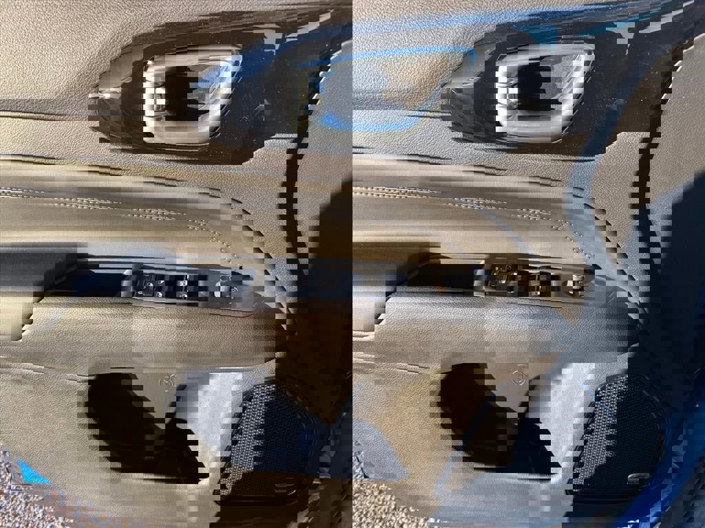 New 2026 Jeep Compass Latitude w/ Sun and Sound Group image 22