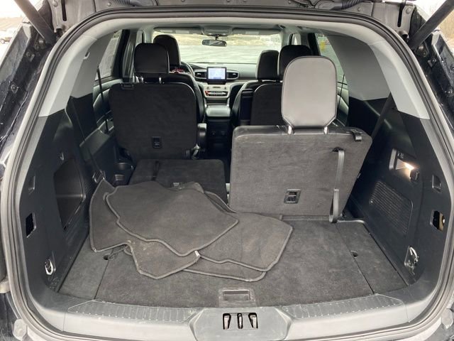 Used 2023 Ford Explorer XLT AWD/4WD image 20