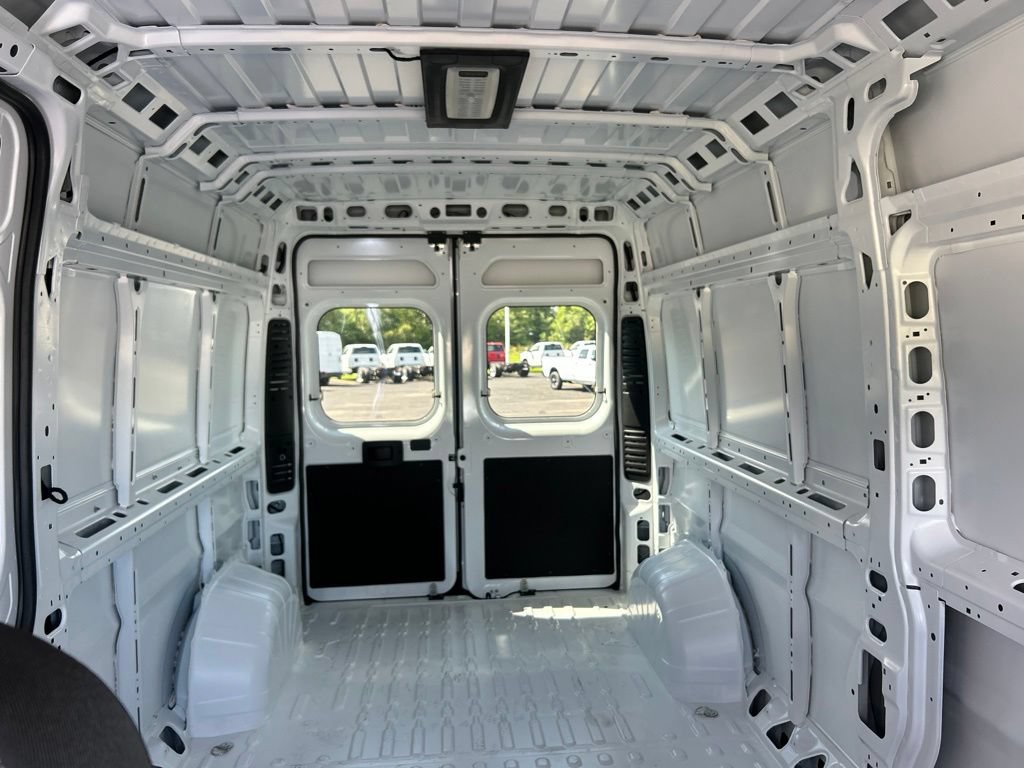New 2026 RAM ProMaster 2500 w/ Convenience Group FWD image 6