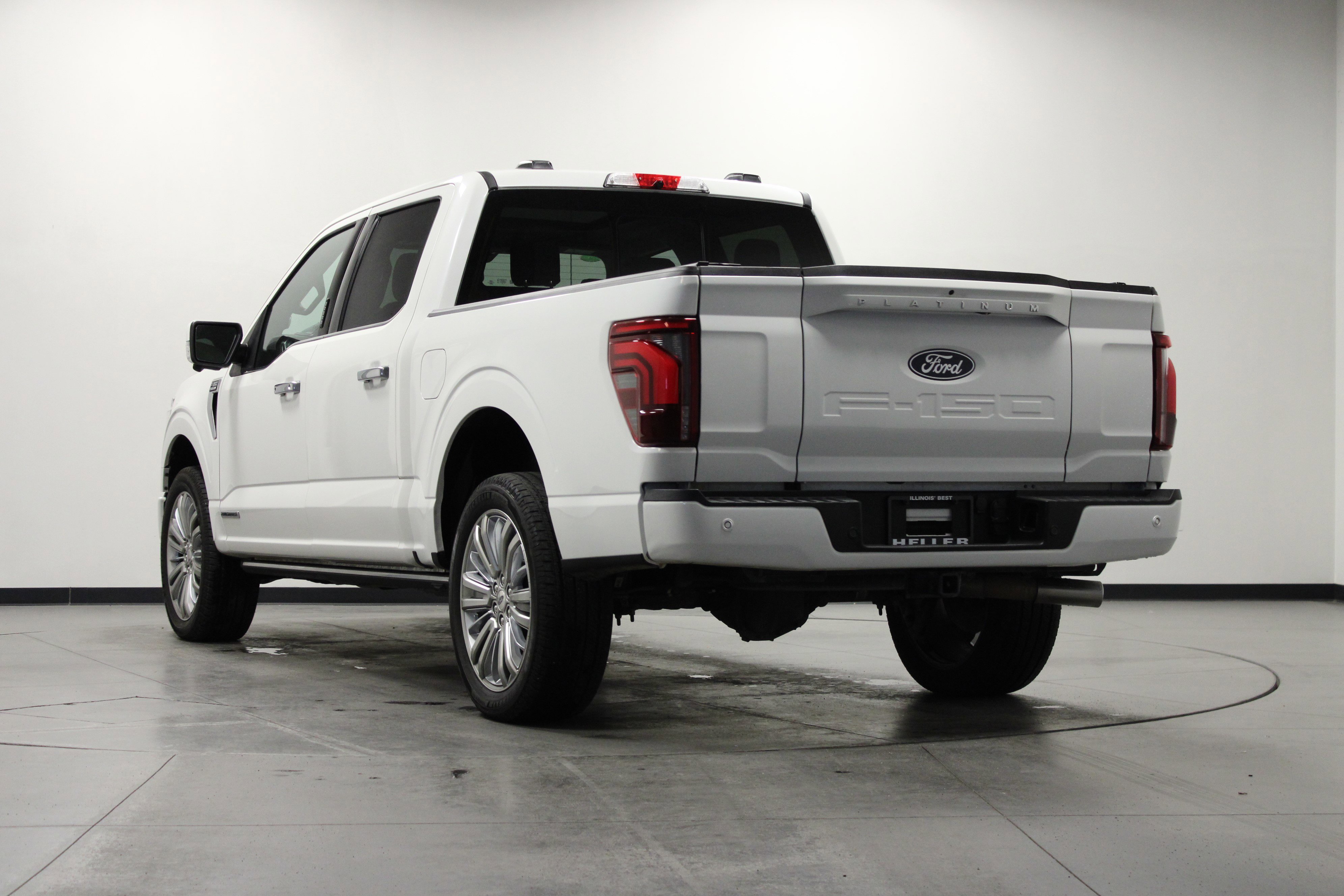 Used 2024 Ford F150 Platinum w/ Equipment Group 703A Plus AWD/4WD image 6