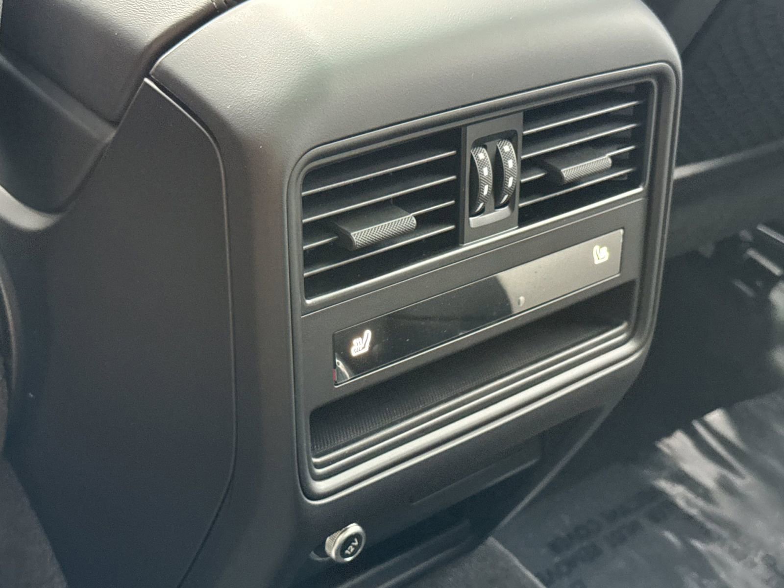 New 2026 Porsche Cayenne GTS image 15