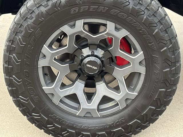 Used 2022 RAM 1500 Laramie w/ Sport Appearance Package image 10