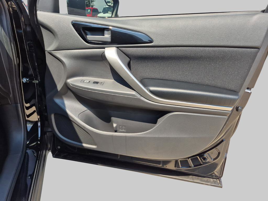 Used 2025 Mitsubishi Eclipse Cross ES image 27