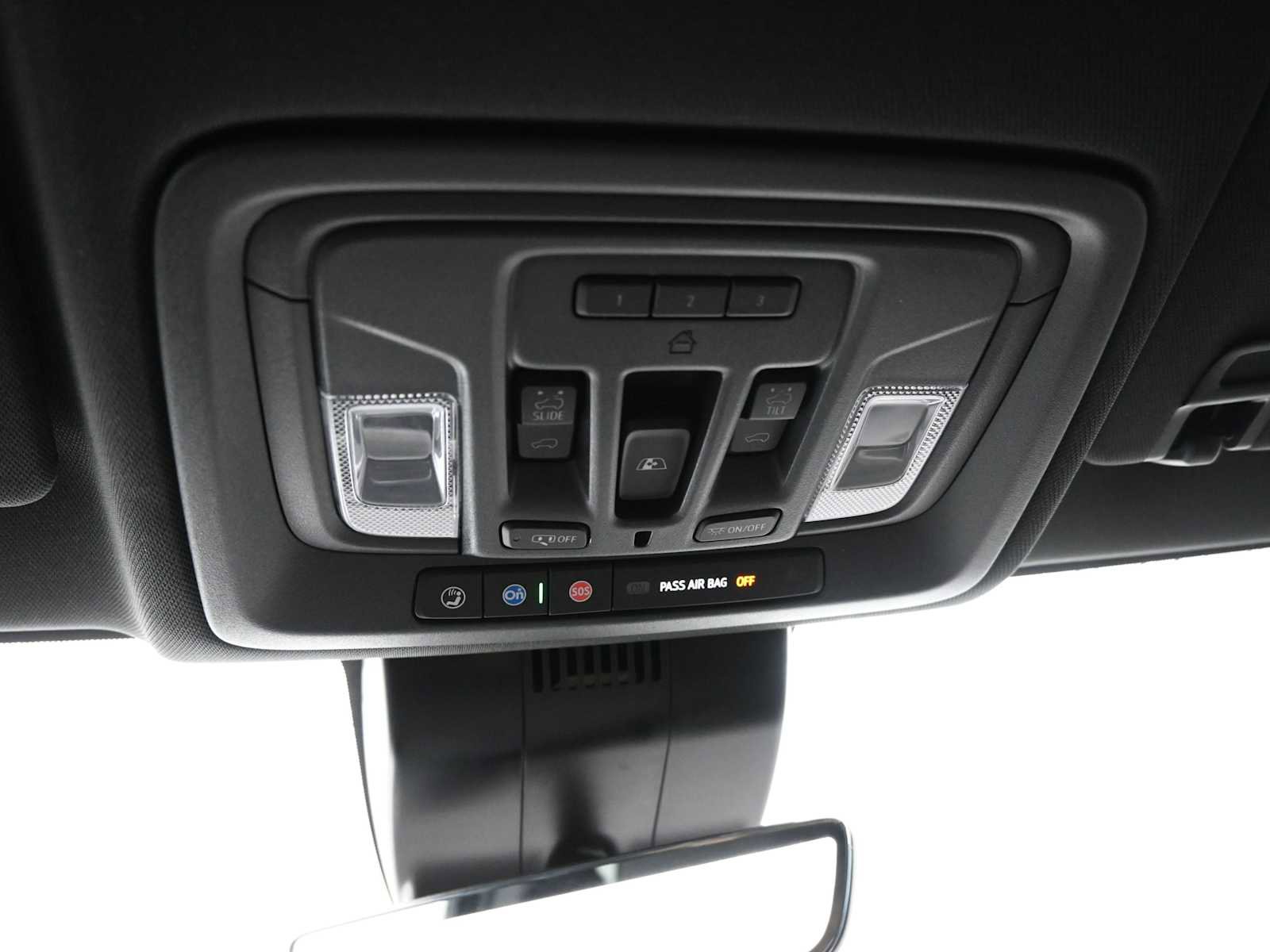 Used 2024 Chevrolet Silverado 1500 High Country image 24
