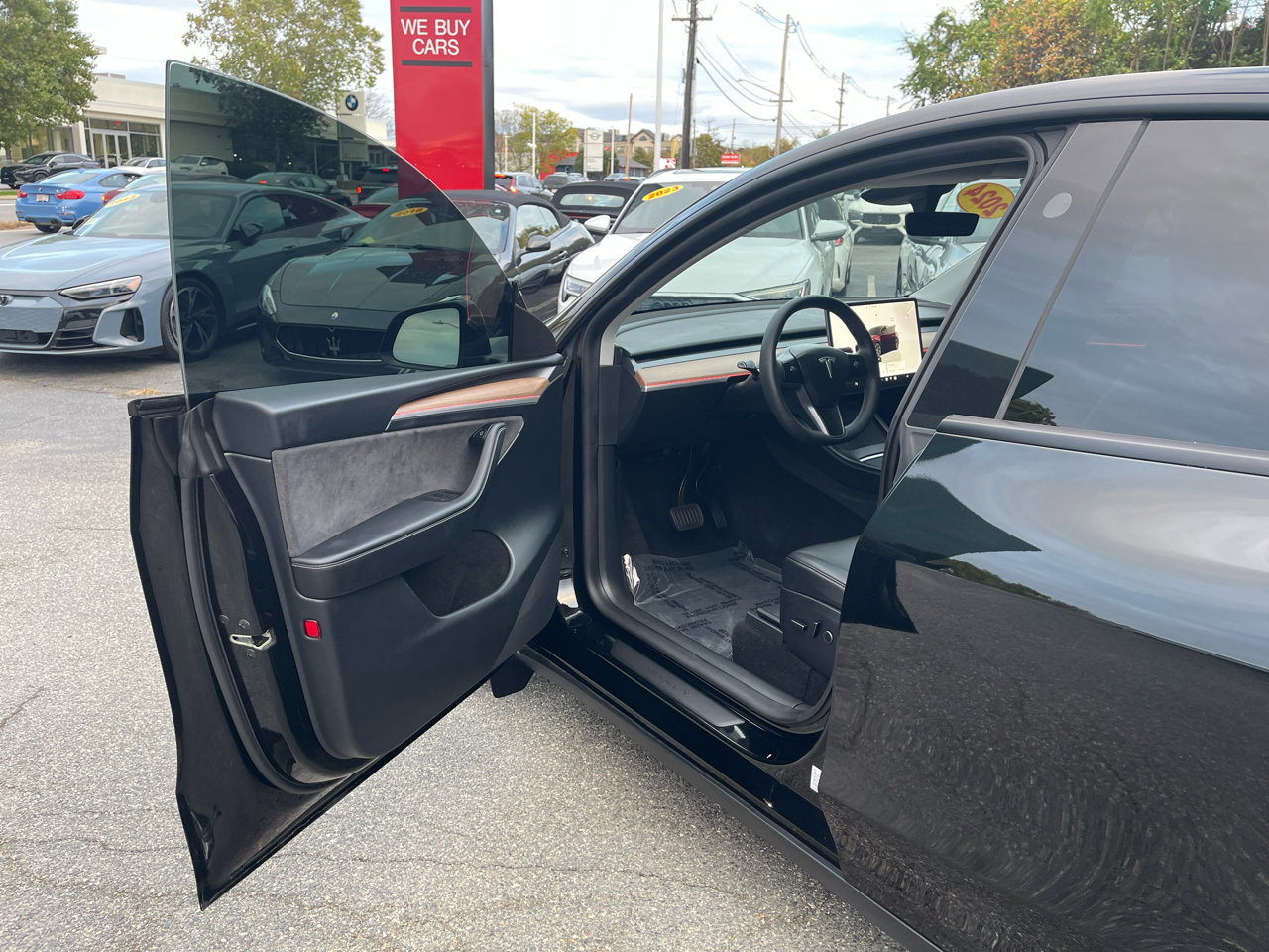 Used 2024 Tesla Model Y Long Range image 20