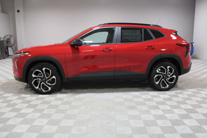 New 2026 Chevrolet Trax RS w/ Sunroof Package image 9