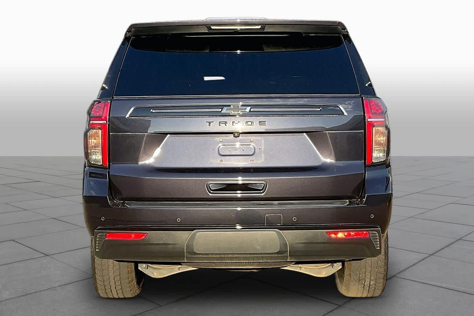 Used 2024 Chevrolet Tahoe Z71 w/ Luxury Package AWD/4WD image 6