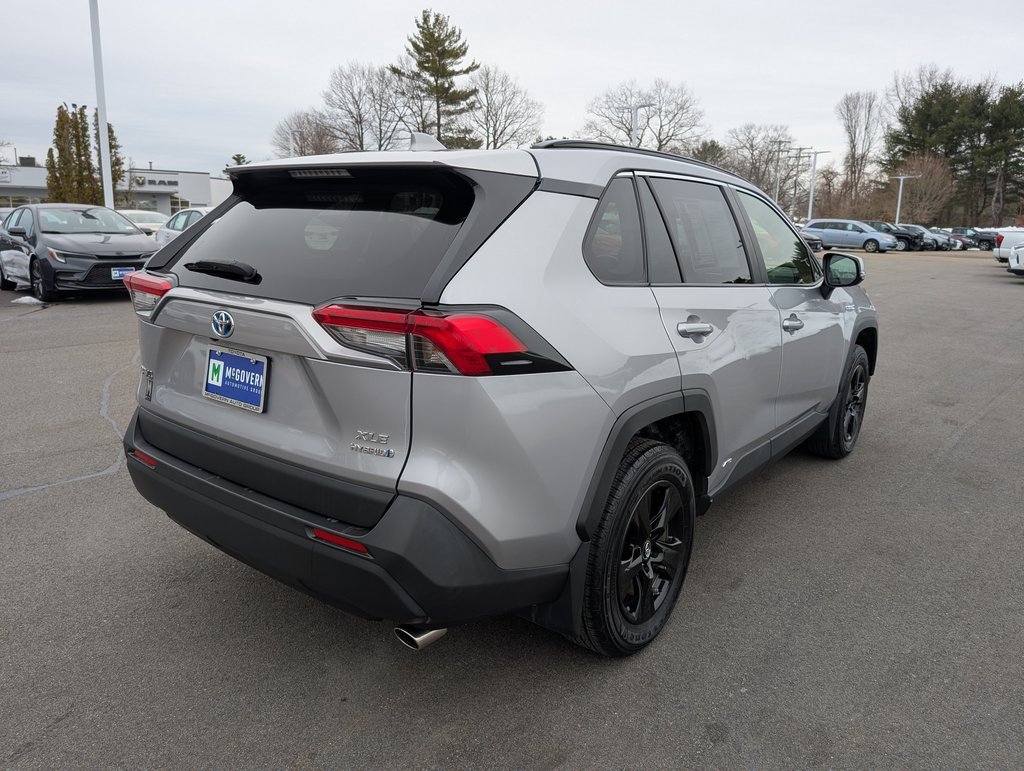 Used 2019 Toyota RAV4 XLE w/ Convenience Package image 5
