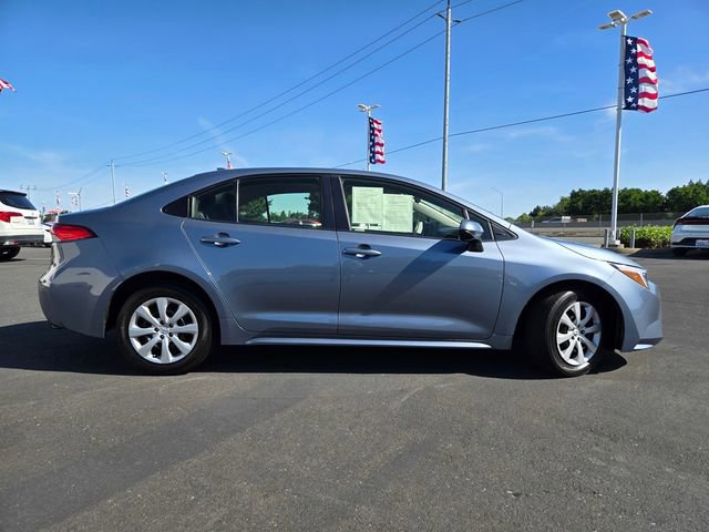 Used 2023 Toyota Corolla LE FWD image 3