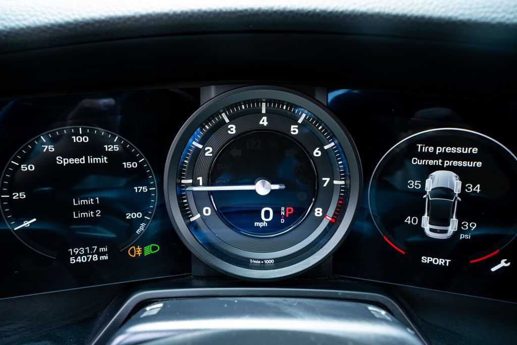 Used 2020 Porsche 911 Carrera RWD image 38