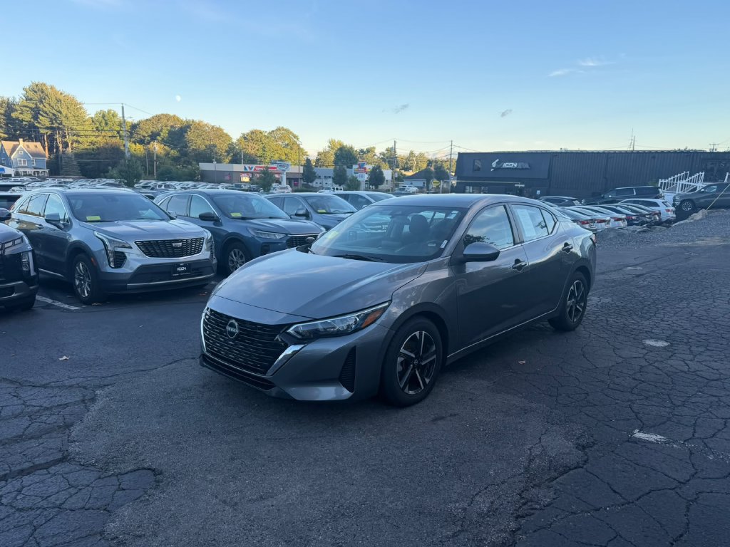 Used 2024 Nissan Sentra SV FWD image 1