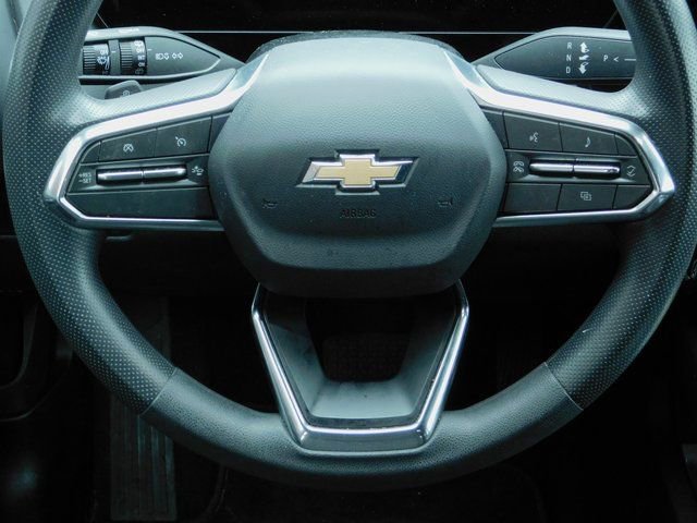 Used 2025 Chevrolet Equinox EV LT image 4