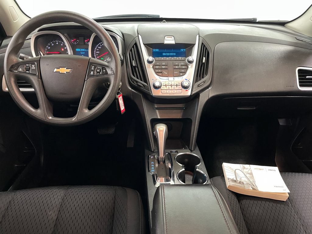 Used 2015 Chevrolet Equinox LS FWD image 2